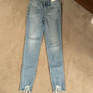 Women’s American Eagle jeans